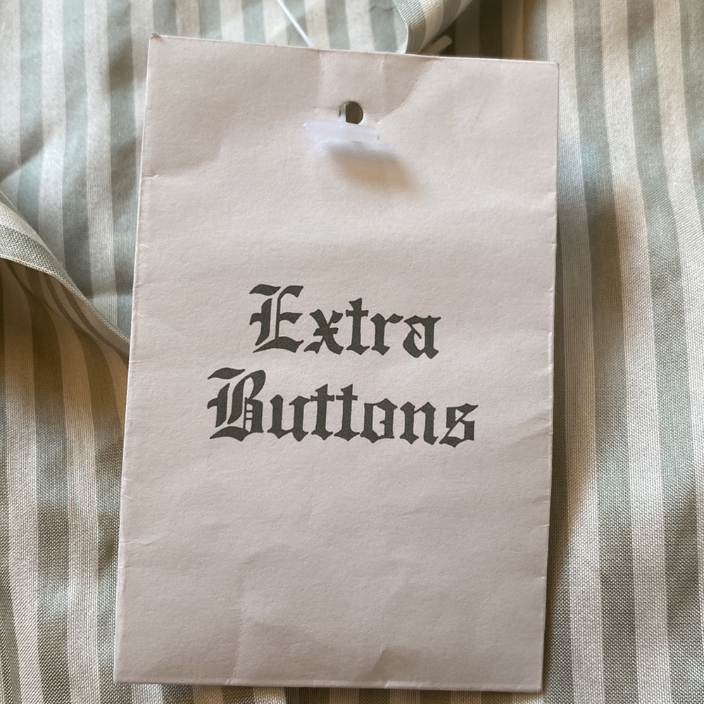 Green and Cream Talbots Pure Silk Blouse - Picture 6 of 6